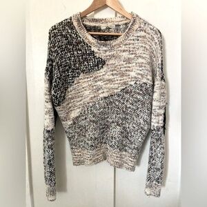 YOUNG Threads New York City pullover sweater Large